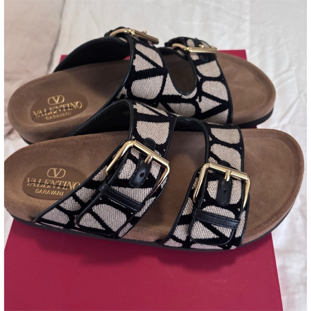 ♥️SOLD!! Valentino FUSSFRIEND SLIDE SANDAL IN TOILE ICONOGRAPHE FABRIC size 38 - Picture 3 of 8
